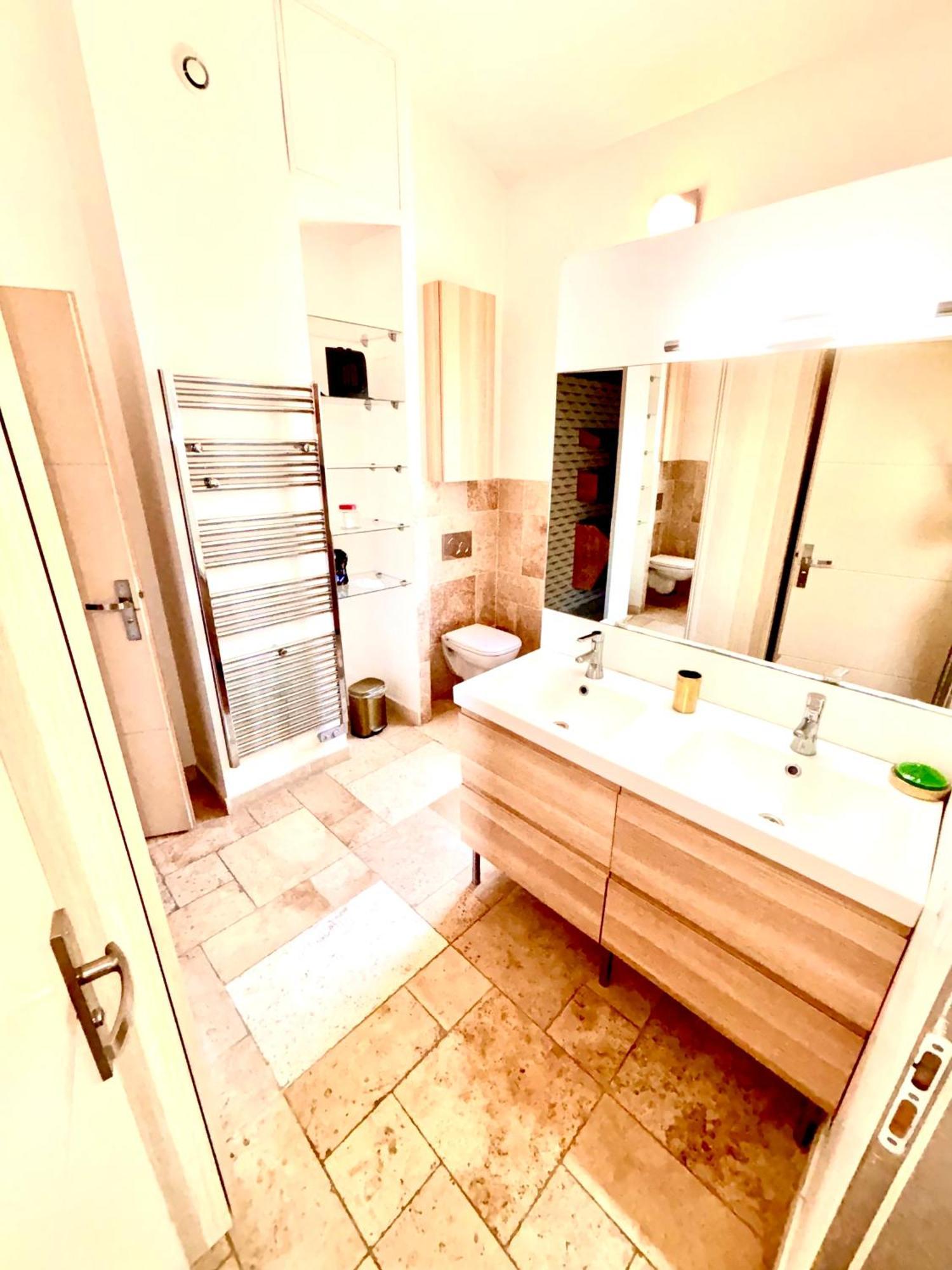 Maison Avec Piscine Et Jacuzzi Proche Des Plages Toulon Dış mekan fotoğraf